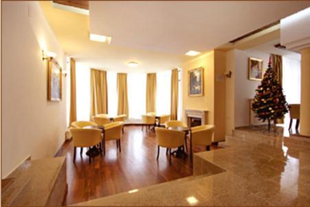 Tom 5* Sinaia